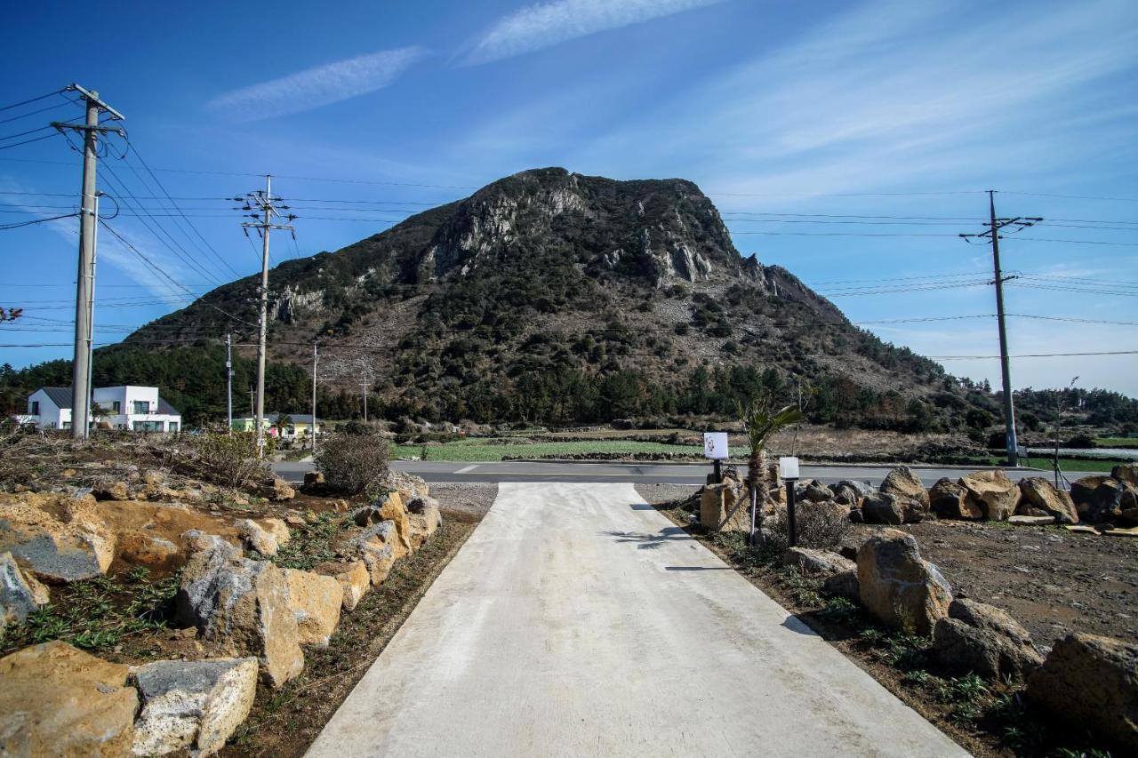 Jeju 542 Pension Σεογκουίπο Εξωτερικό φωτογραφία