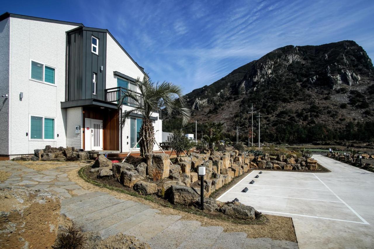 Jeju 542 Pension Σεογκουίπο Εξωτερικό φωτογραφία